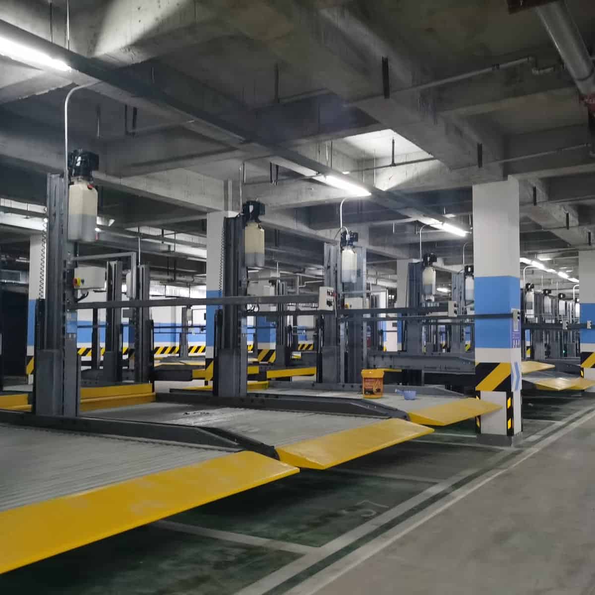 單列式立體停車設備租用.jpg